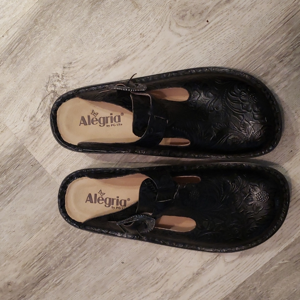 Alegria slip ons